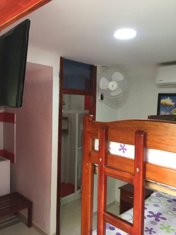Hostal Sarai Педерналес Экстерьер фото